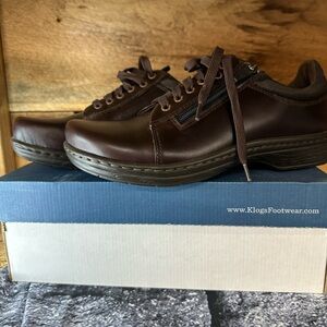 Klogs shoes size 9!
